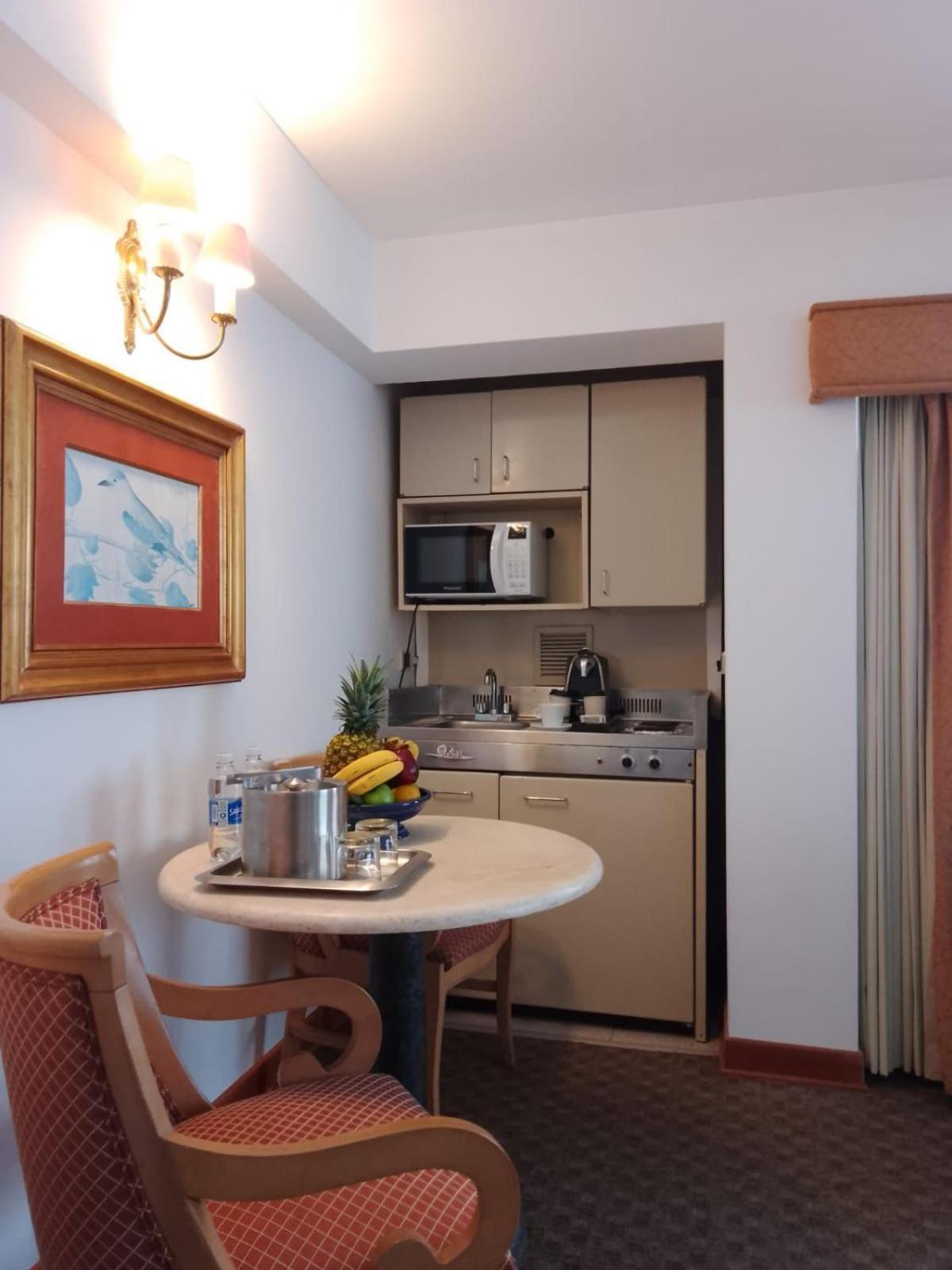 Suites Del Bosque Hotel ลิมา ภายนอก รูปภาพ